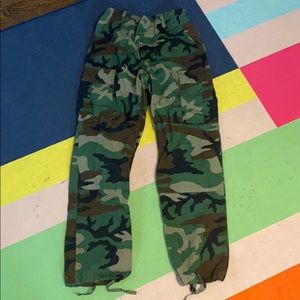 camoflauge army pants